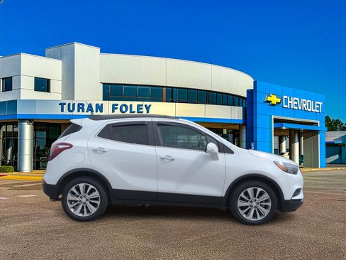 Used 2018 Buick Encore Preferred image 7