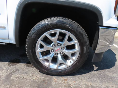 Used 2017 GMC Sierra 1500 SLT w/ SLT Premium Package RWD image 13