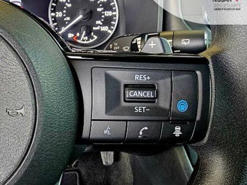 Certified 2023 Nissan Rogue SV image 19