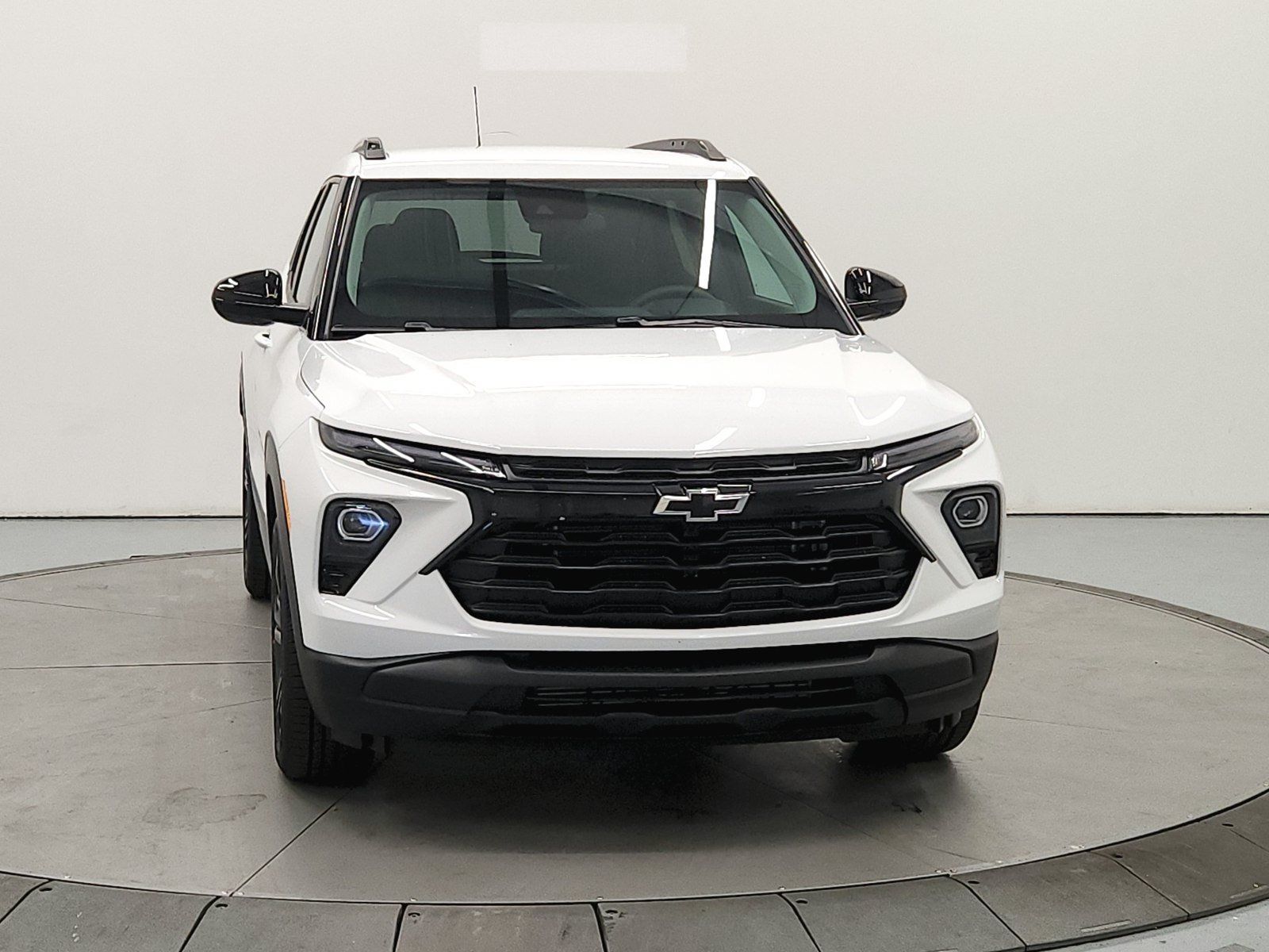 New 2026 Chevrolet TrailBlazer LT w/ Midnight Edition FWD image 3