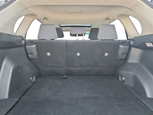 Used 2021 Toyota RAV4 XLE image 13