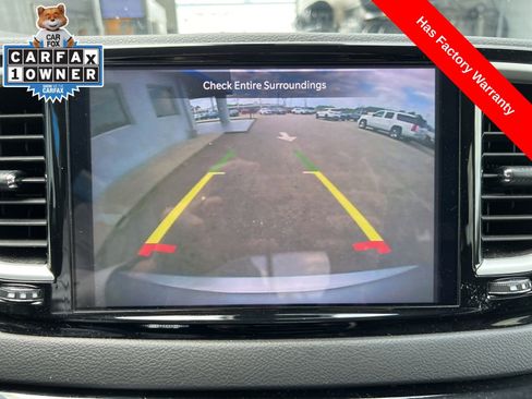 Used 2024 Chrysler Pacifica Touring-L image 15