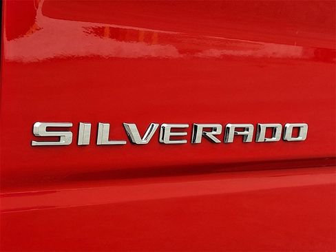 Used 2019 Chevrolet Silverado 1500 RST image 30