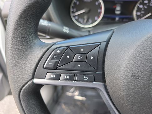 Used 2024 Nissan Sentra SV image 18