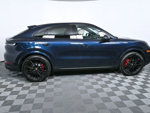 Certified 2025 Porsche Cayenne S image 35