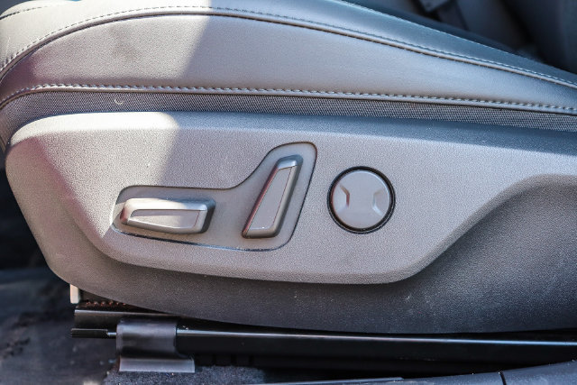Certified 2025 Kia Niro EX FWD image 21