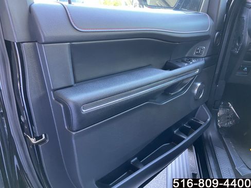 Used 2023 Ford Expedition Limited AWD/4WD image 22
