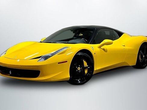 Used 2013 Ferrari 458 Italia Coupe RWD image 3