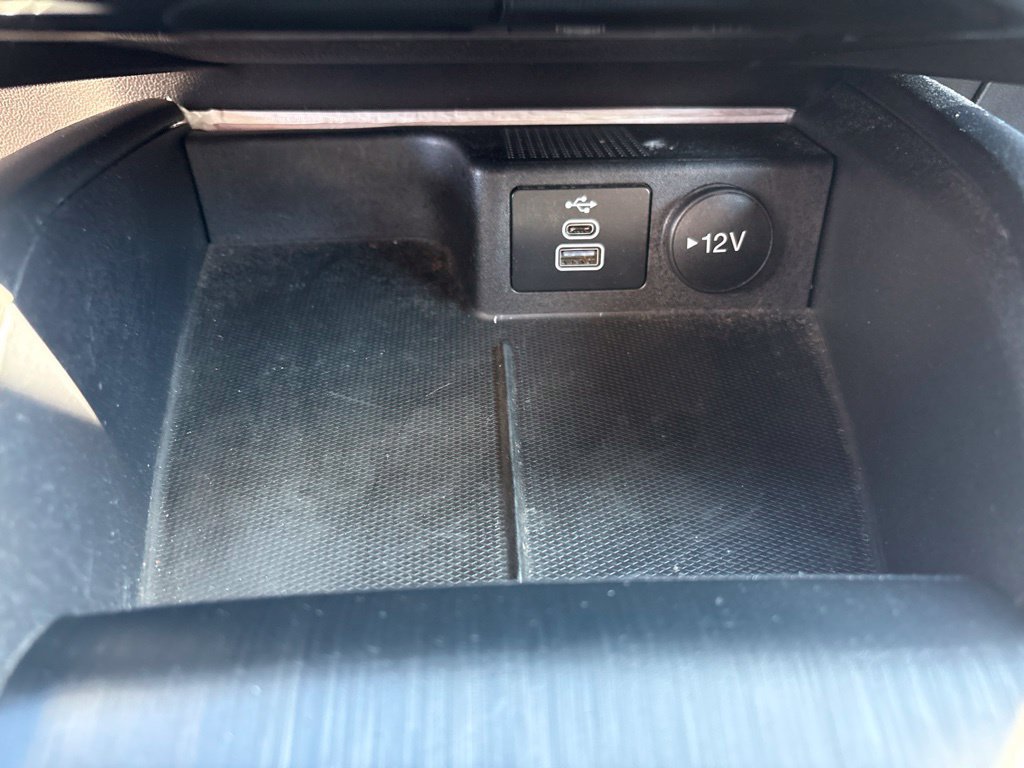 Used 2024 Ford Escape ST-Line w/ Tech Pack #1 AWD/4WD image 19