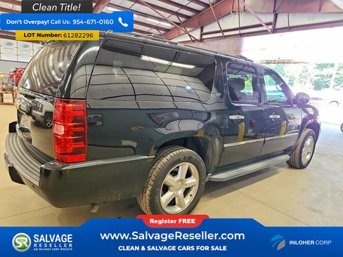 Used 2014 Chevrolet Suburban LTZ RWD image 4