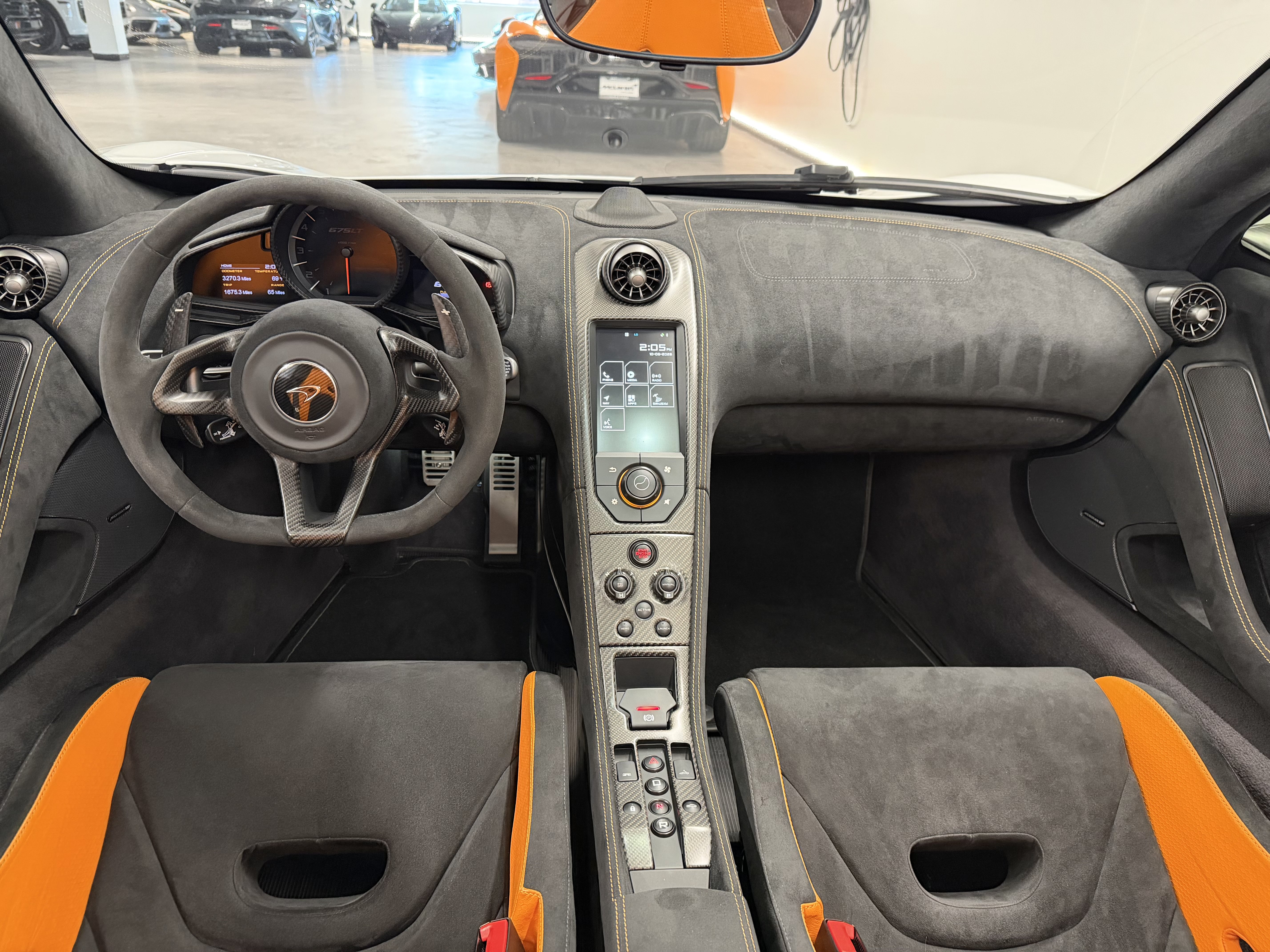 Used 2016 McLaren 675LT Spider RWD image 20