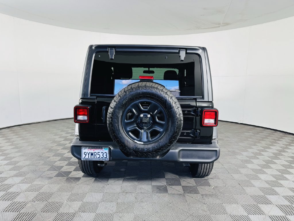 Used 2026 Jeep Wrangler Sport AWD/4WD image 19
