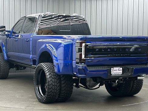 Used 2026 Ford F450 Platinum w/ Platinum Plus Package image 3