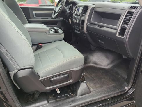Used 2018 RAM 2500 Tradesman w/ Chrome Appearance Group AWD/4WD image 33