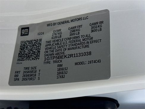 Used 2024 GMC Canyon Elevation image 29