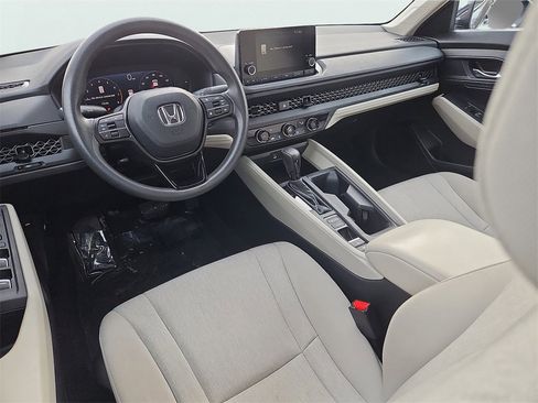 Certified 2023 Honda Accord LX image 10
