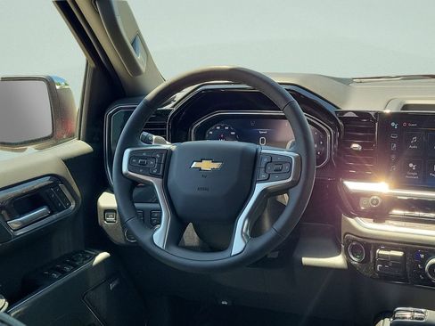 New 2026 Chevrolet Silverado 1500 LTZ w/ LTZ Convenience Package II AWD/4WD image 11
