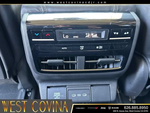 Used 2025 Acura MDX SH-AWD w/ Technology Package image 33