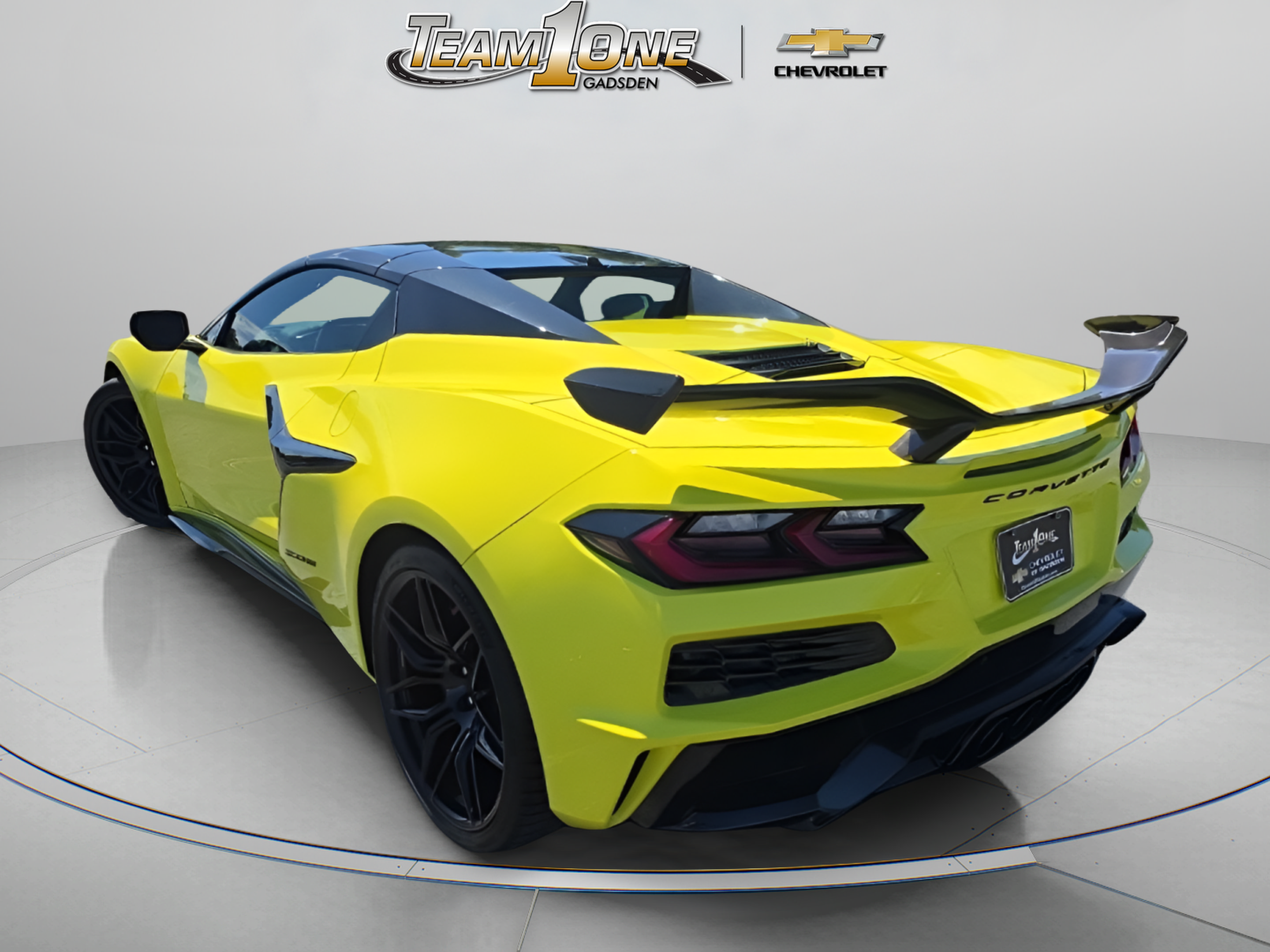 Used 2024 Chevrolet Corvette Z06 w/ Z07 Performance Package RWD image 6