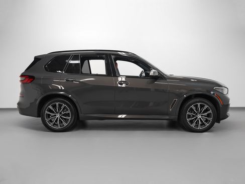 Used 2022 BMW X5 M50i w/ Executive Package image 13