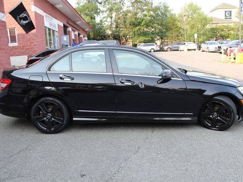 Used 2011 Mercedes-Benz C 300 4MATIC Sedan image 6
