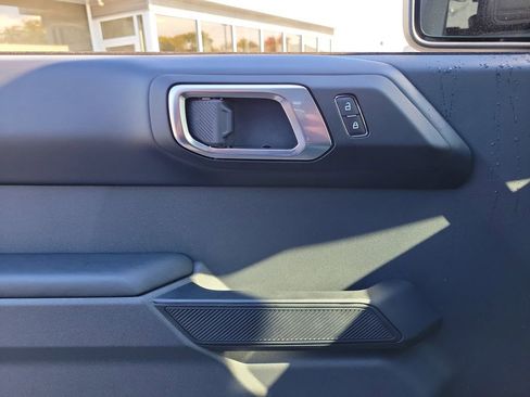 New 2025 Ford Bronco Outer Banks w/ Sasquatch Package image 18