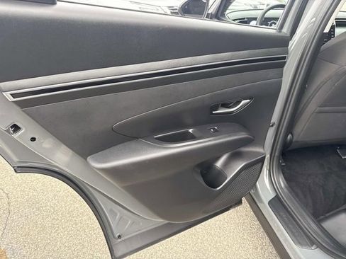 Certified 2024 Hyundai Tucson SE image 18