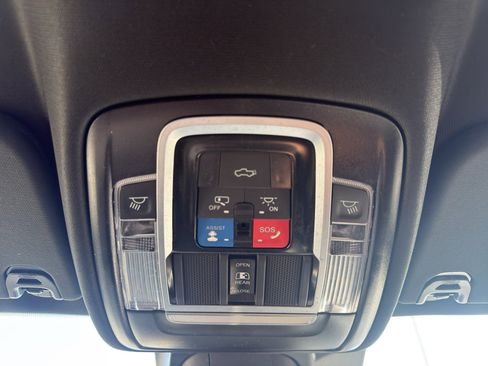 Used 2023 RAM 1500 Laramie AWD/4WD image 24