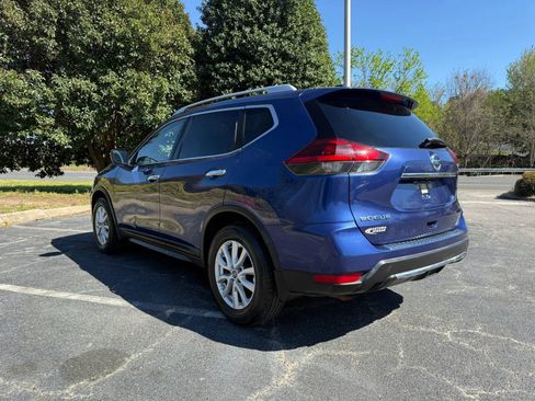 Used 2018 Nissan Rogue SV FWD image 6