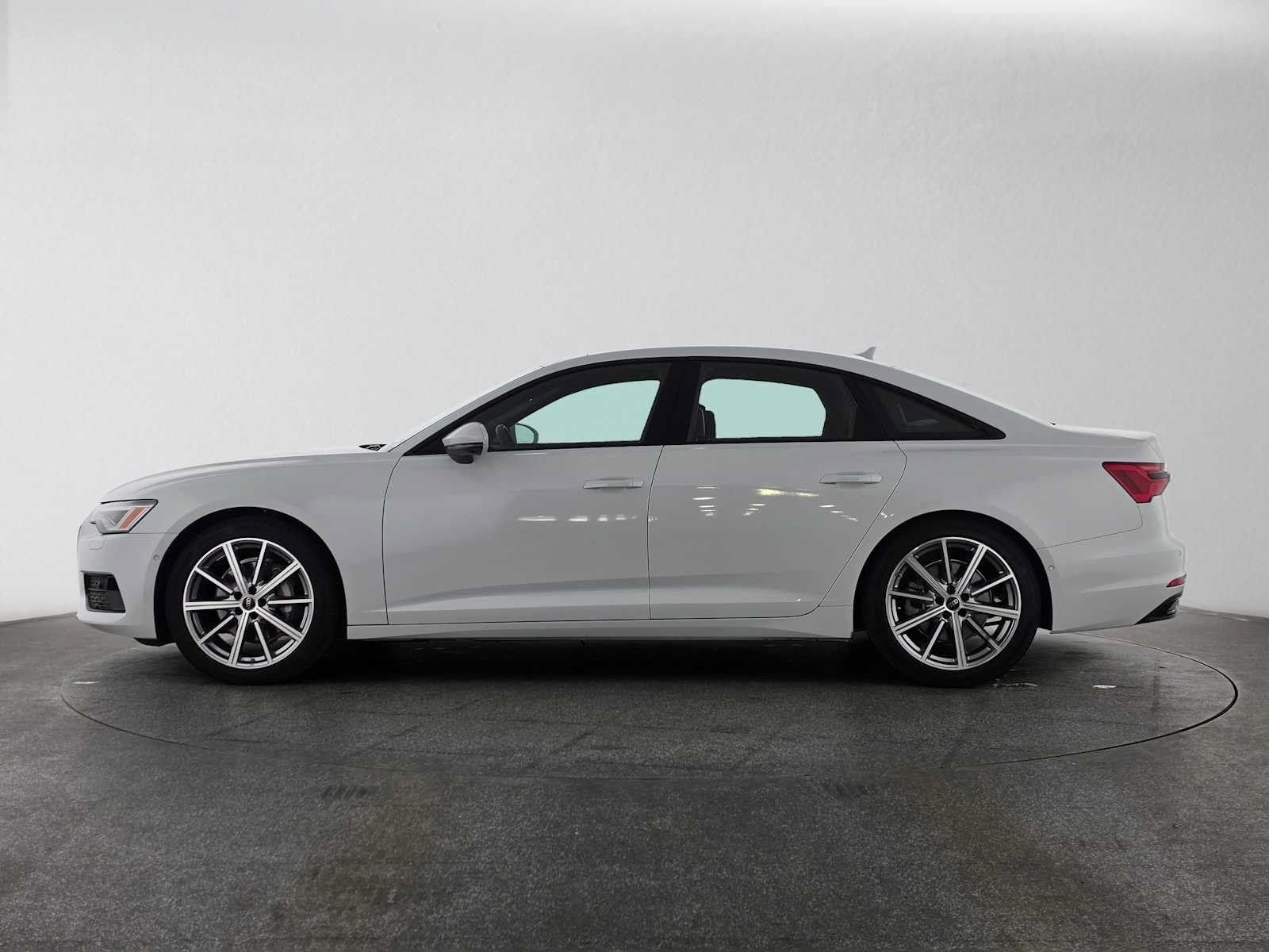 Used 2025 Audi A6 Premium Plus w/ Premium Plus Package AWD/4WD image 6