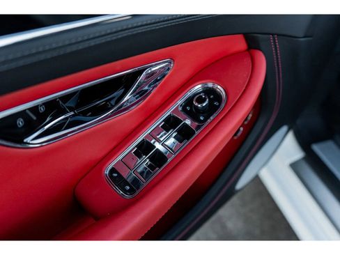 Used 2023 Bentley Continental GT V8 image 30