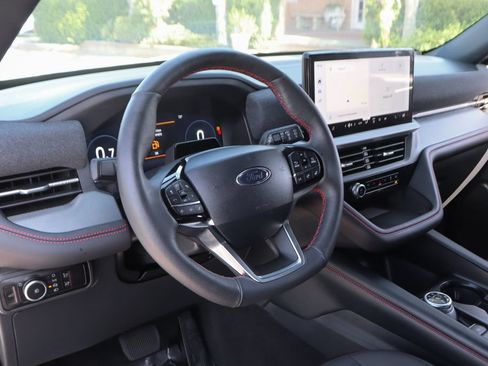 Used 2026 Ford Explorer ST-Line w/ ST-Line Street Pack AWD/4WD image 21