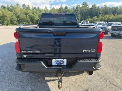 Used 2020 Chevrolet Silverado 2500 High Country w/ Technology Package AWD/4WD image 5