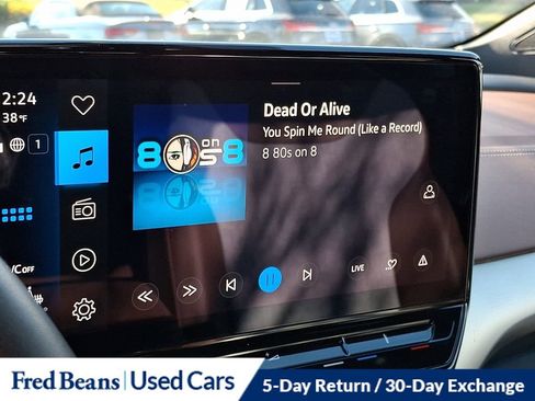 Certified 2023 Volkswagen ID.4 Pro image 17