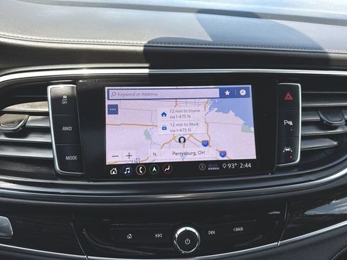 Used 2020 Buick Enclave Avenir w/ Avenir Technology Package AWD/4WD image 14