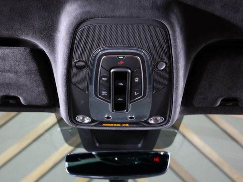 Used 2023 Lamborghini Urus S image 39