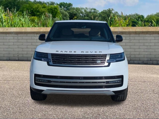 New 2027 Land Rover Range Rover Long Wheelbase Autobiography AWD/4WD image 2