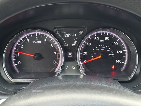 Used 2017 Nissan Versa SV image 21