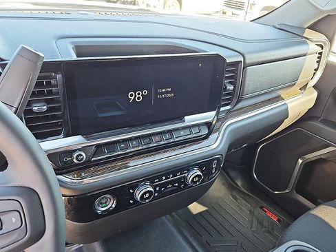 Used 2023 GMC Sierra 1500 Elevation image 16