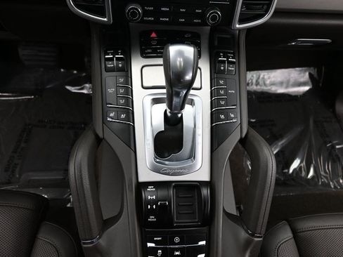 Used 2017 Porsche Cayenne Platinum Edition AWD/4WD image 13