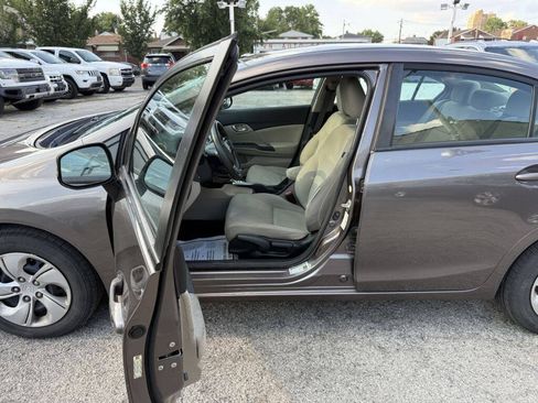 Used 2013 Honda Civic LX image 11