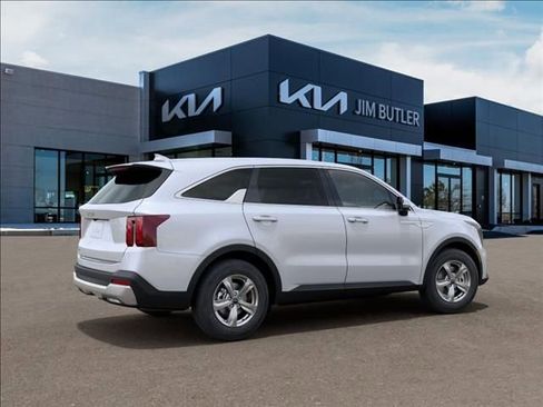 New 2026 Kia Sorento LX FWD image 6