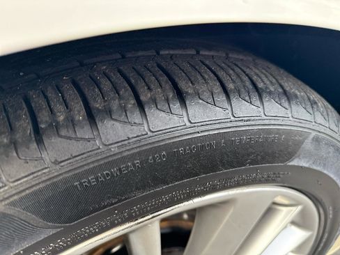 Used 2018 INFINITI Q50 Luxe w/ Essential Package (3.0T Luxe) image 29