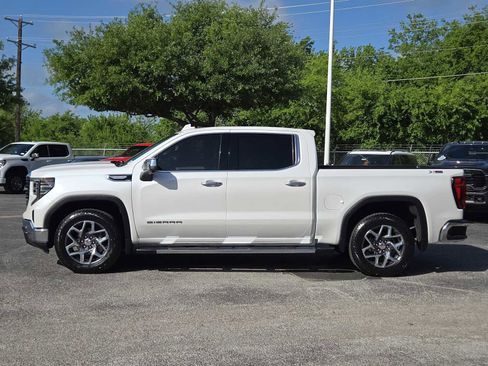 Certified 2024 GMC Sierra 1500 SLT image 5