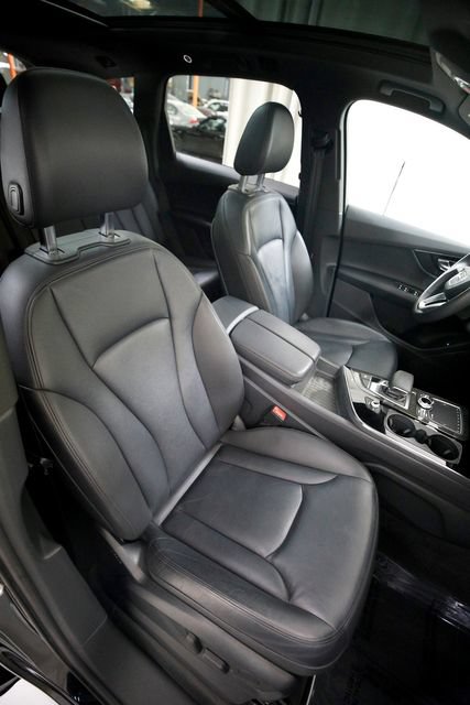 Used 2019 Audi Q7 3.0T Premium AWD/4WD image 9