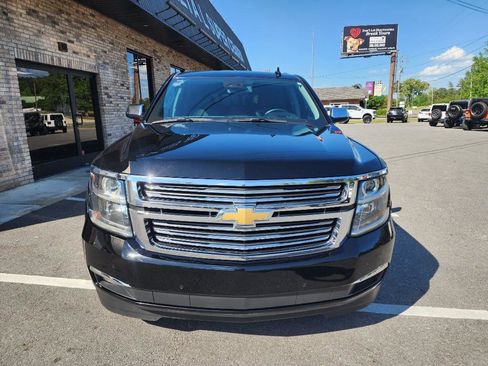 Used 2020 Chevrolet Suburban Premier image 9
