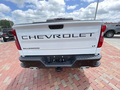 Used 2024 Chevrolet Silverado 1500 LT Trail Boss w/ LT Trail Boss Premium Package AWD/4WD image 32
