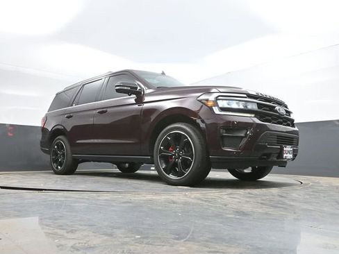 Used 2024 Ford Expedition Limited AWD/4WD image 47