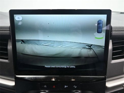 Used 2024 Ford Expedition XLT image 20