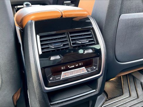 Used 2021 BMW X5 xDrive40i w/ Premium Package image 22